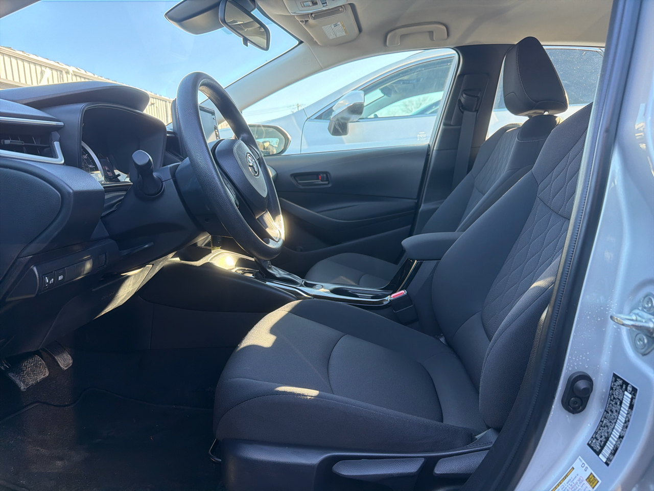 Toyota Corolla LE CVT (Natl) 2022