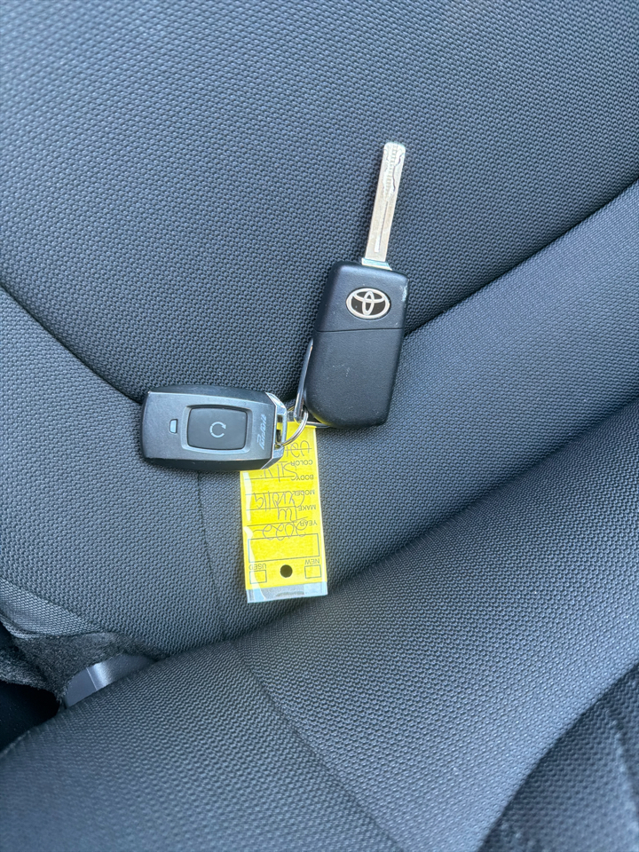 Toyota Corolla LE CVT (Natl) 2022