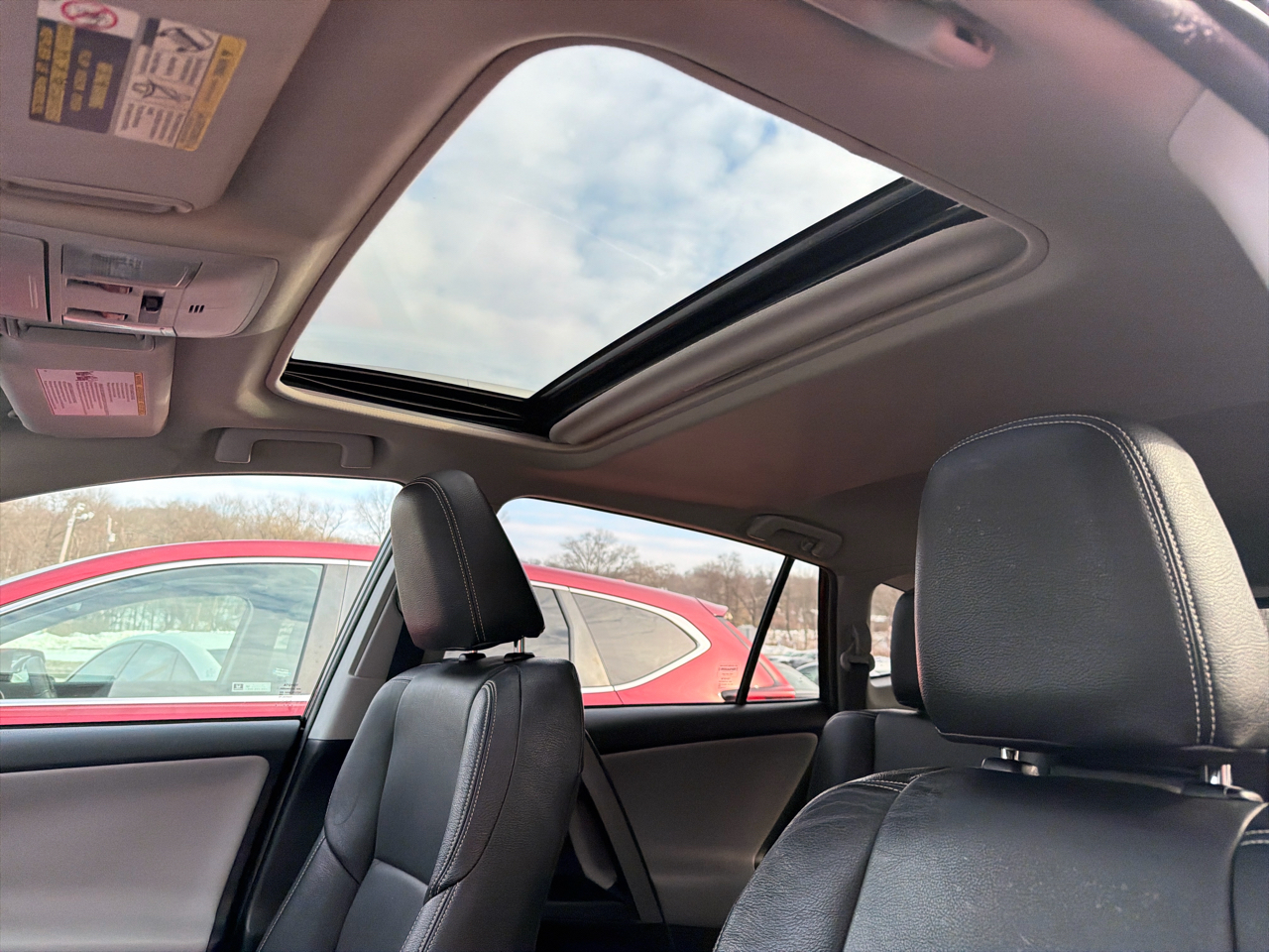 Toyota RAV4 XLE AWD (Natl) 2017