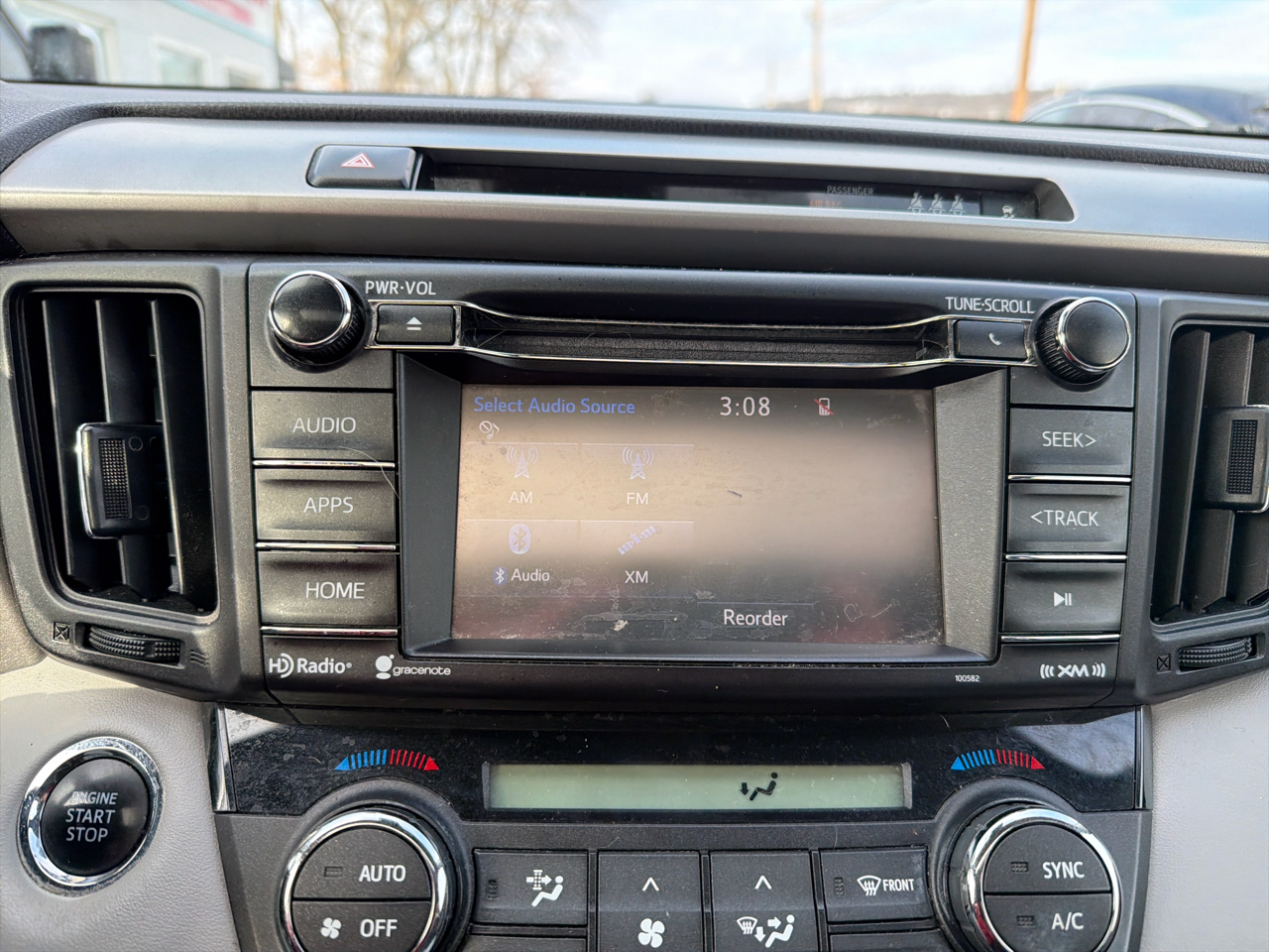 Toyota RAV4 XLE AWD (Natl) 2017