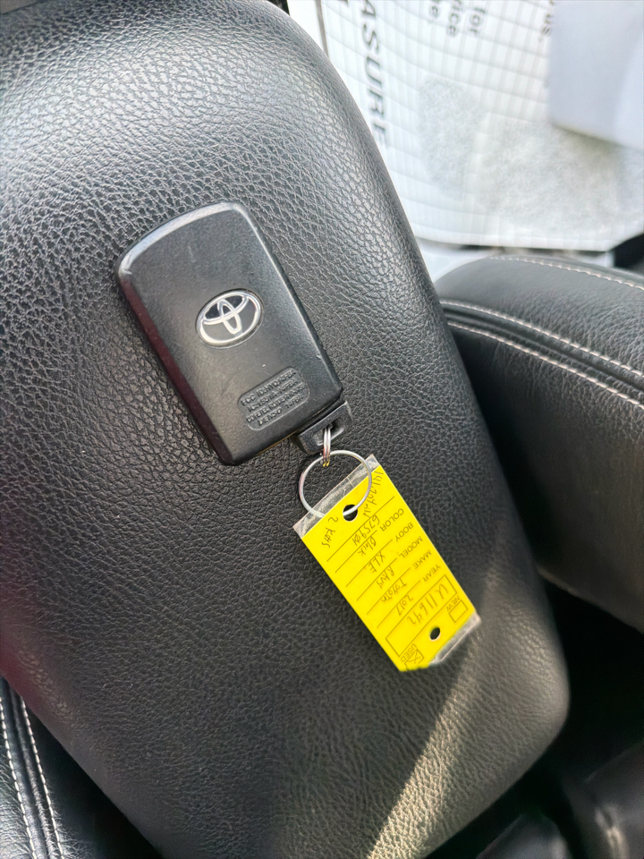 Toyota RAV4 XLE AWD (Natl) 2017