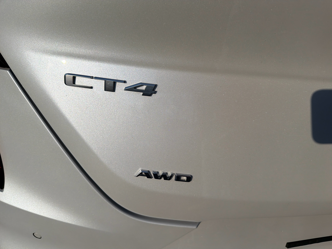 Cadillac CT4 4dr Sdn Luxury 2023