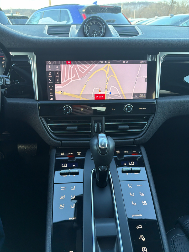 Porsche Macan AWD 2022