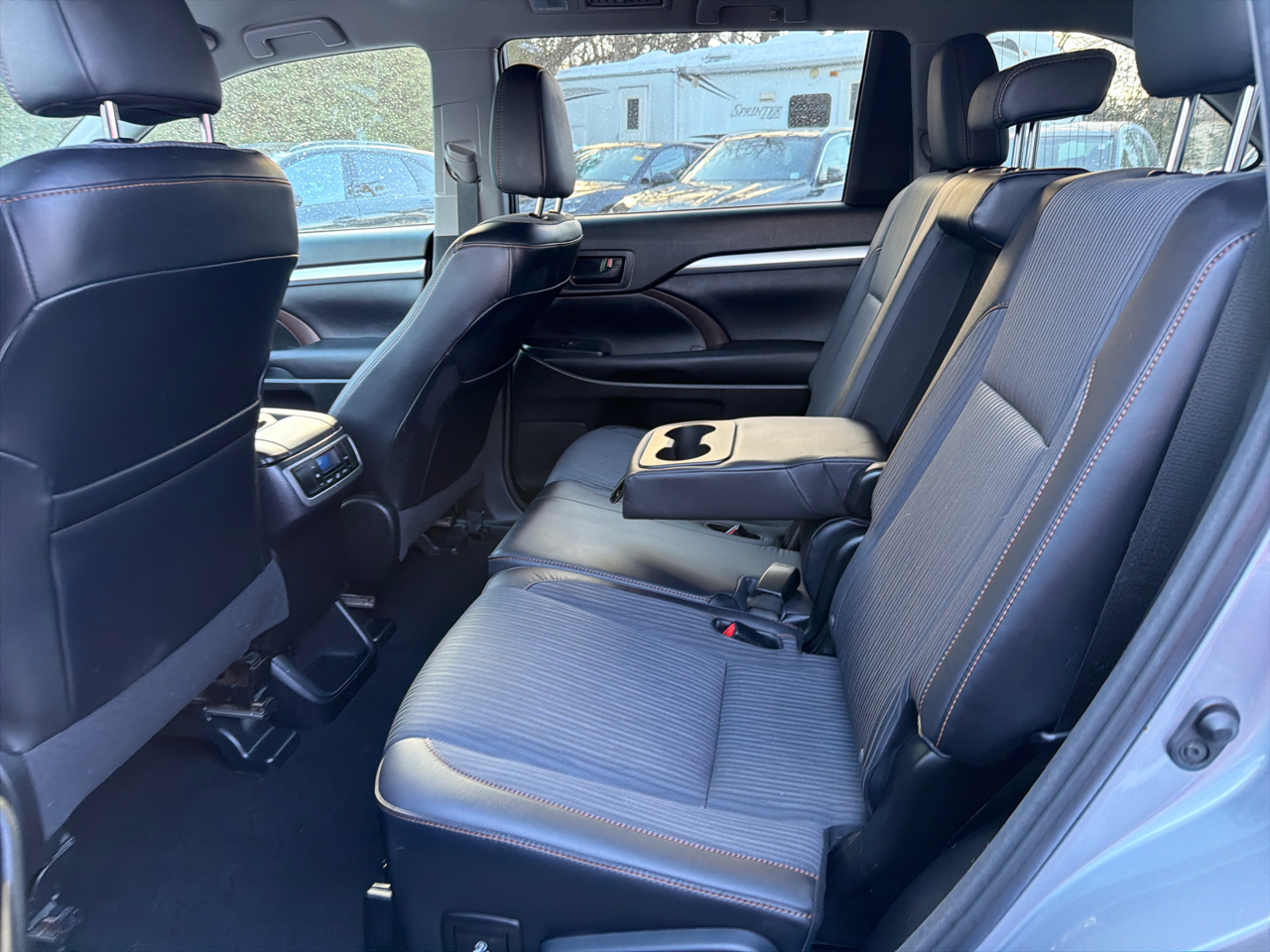 Toyota Highlander AWD 4dr V6 LE (Natl) 2015