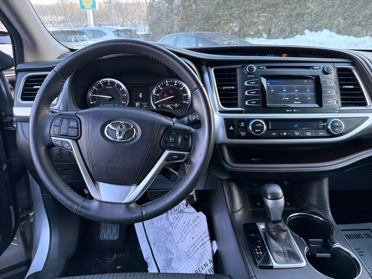 Toyota Highlander AWD 4dr V6 LE (Natl) 2015