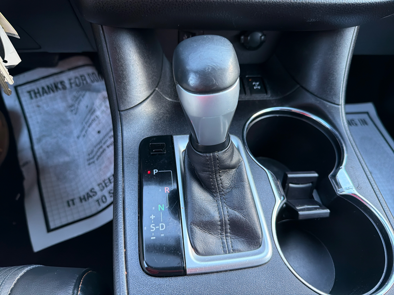 Toyota Highlander AWD 4dr V6 LE (Natl) 2015