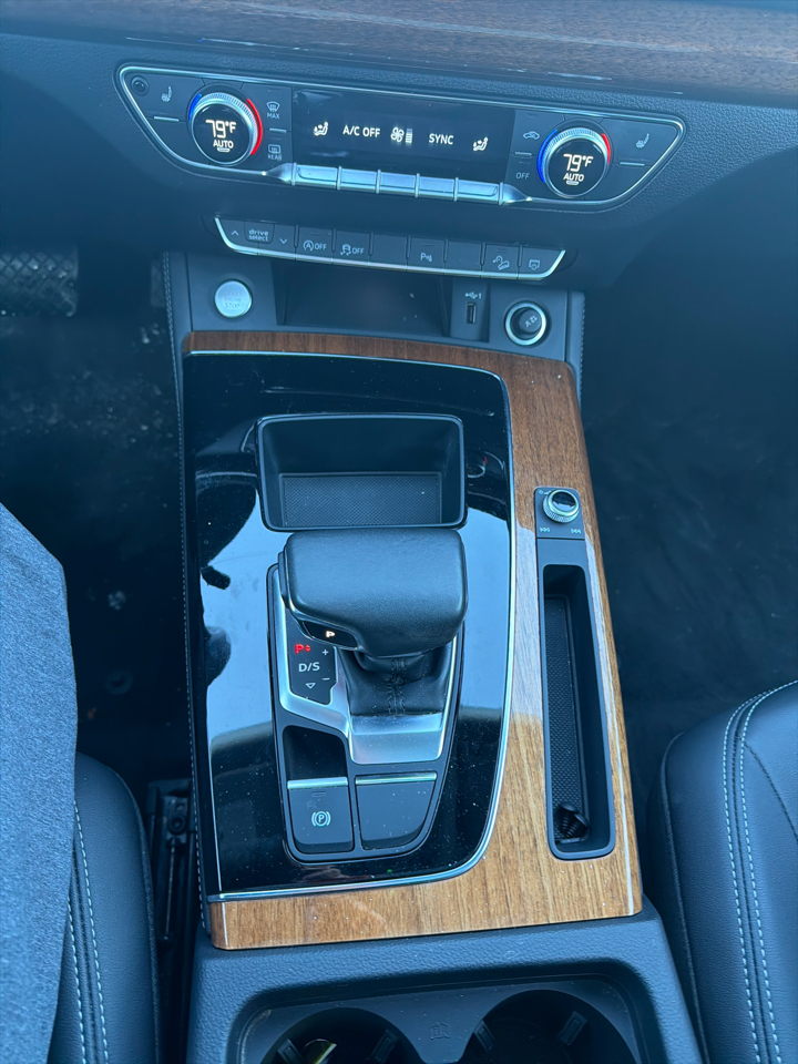 Audi Q5 S line Premium Plus 45 TFSI quattro 2023