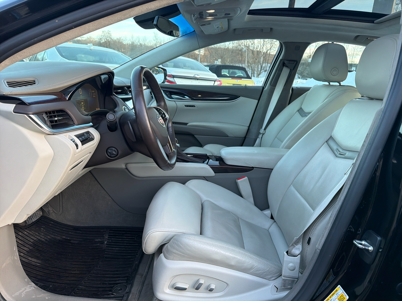 Cadillac XTS 4dr Sdn Platinum AWD 2015