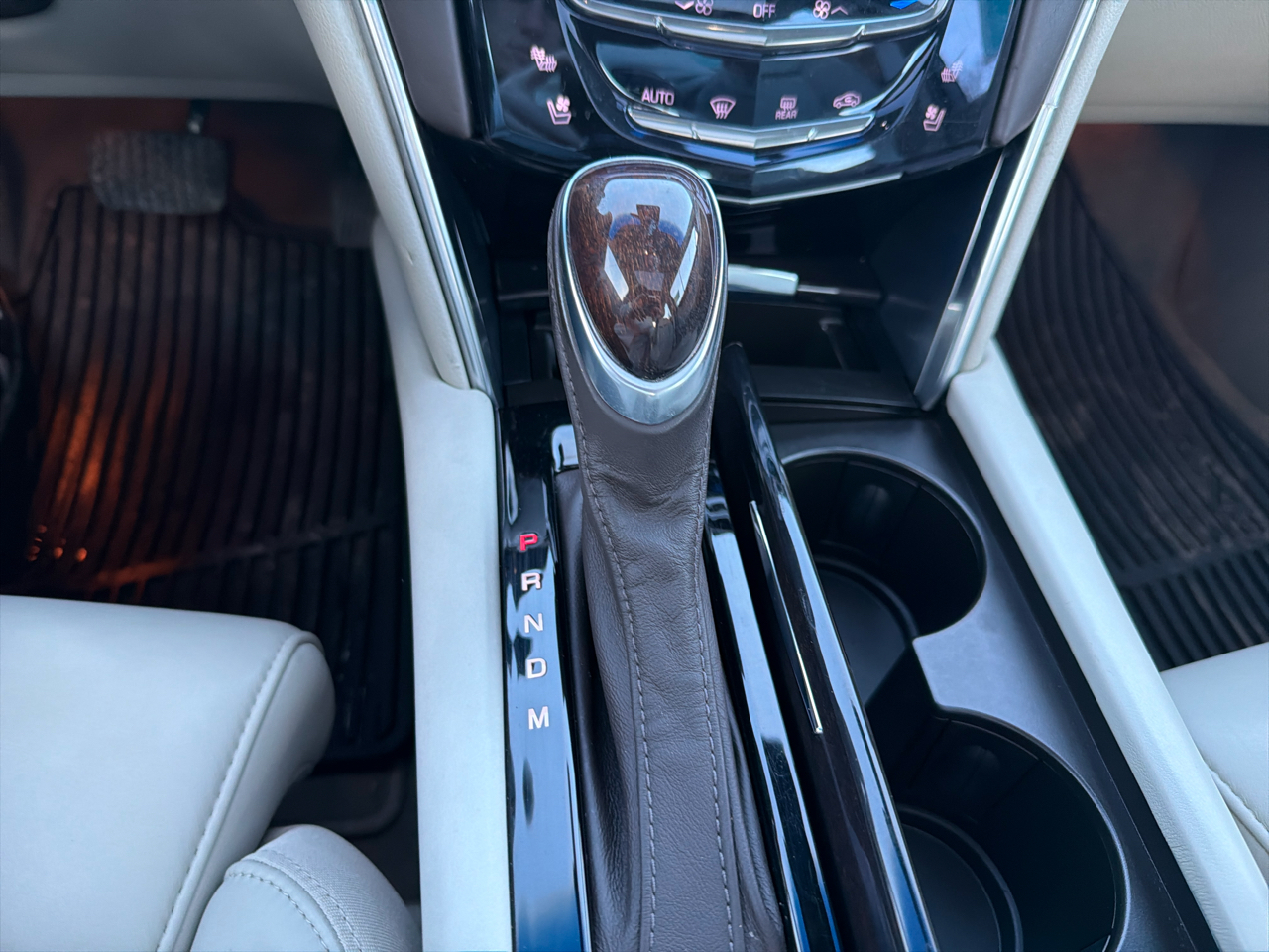 Cadillac XTS 4dr Sdn Platinum AWD 2015