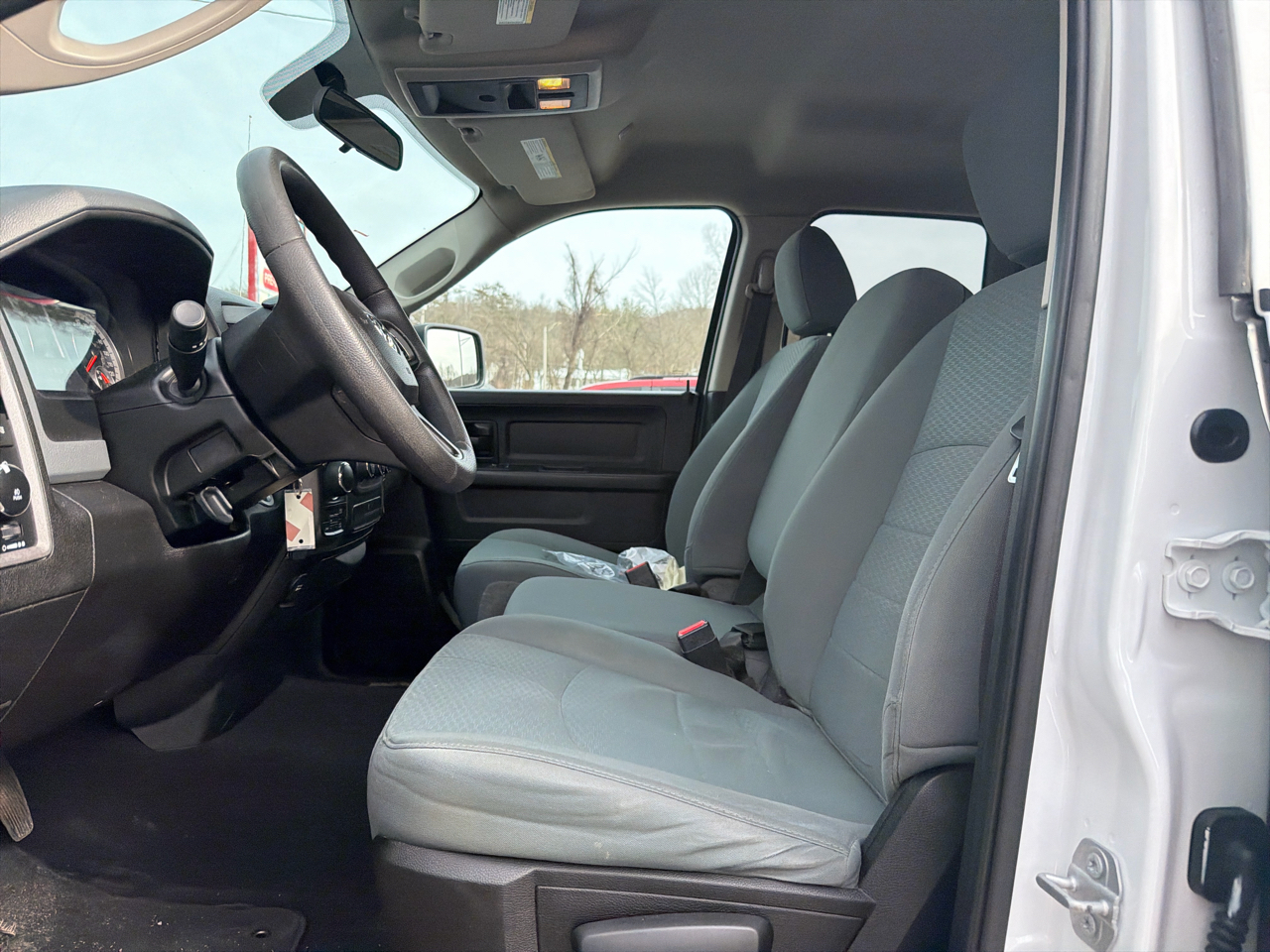 RAM 1500 Classic Express 4x4 Quad Cab 6'4" Box 2019