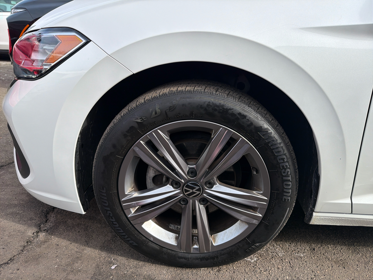 Volkswagen Jetta SE Auto 2022