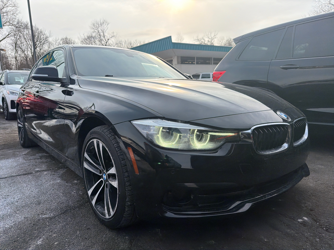 BMW 3 Series 330i Sedan 2018