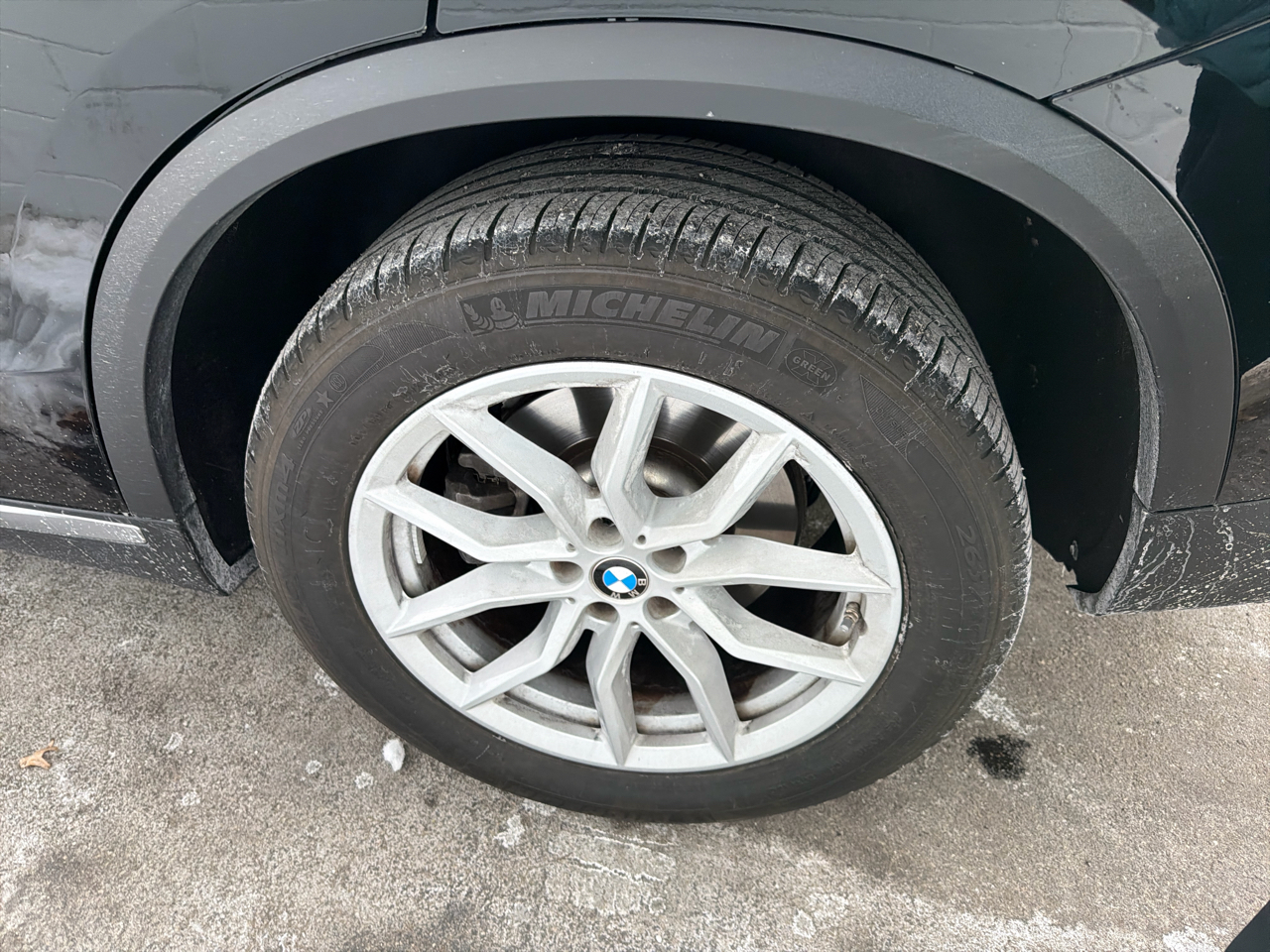 BMW X5 xDrive40i Sports Activity Vehicle 2023