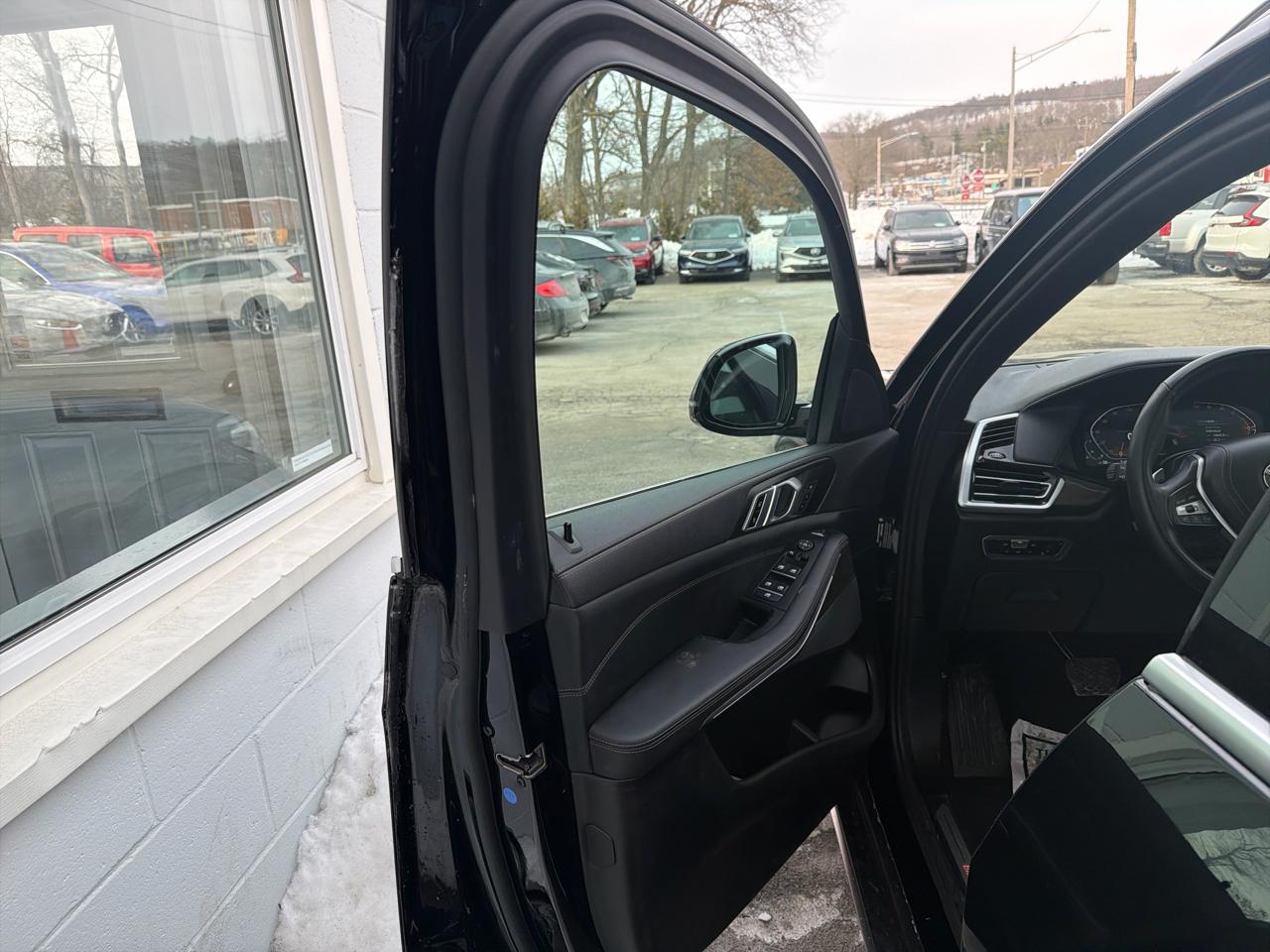 BMW X5 xDrive40i Sports Activity Vehicle 2023