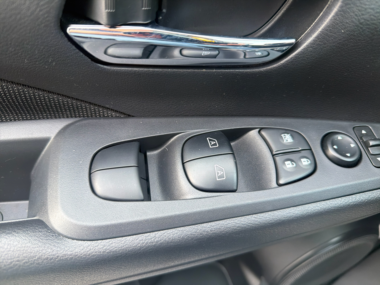 Nissan Kicks SV FWD 2024