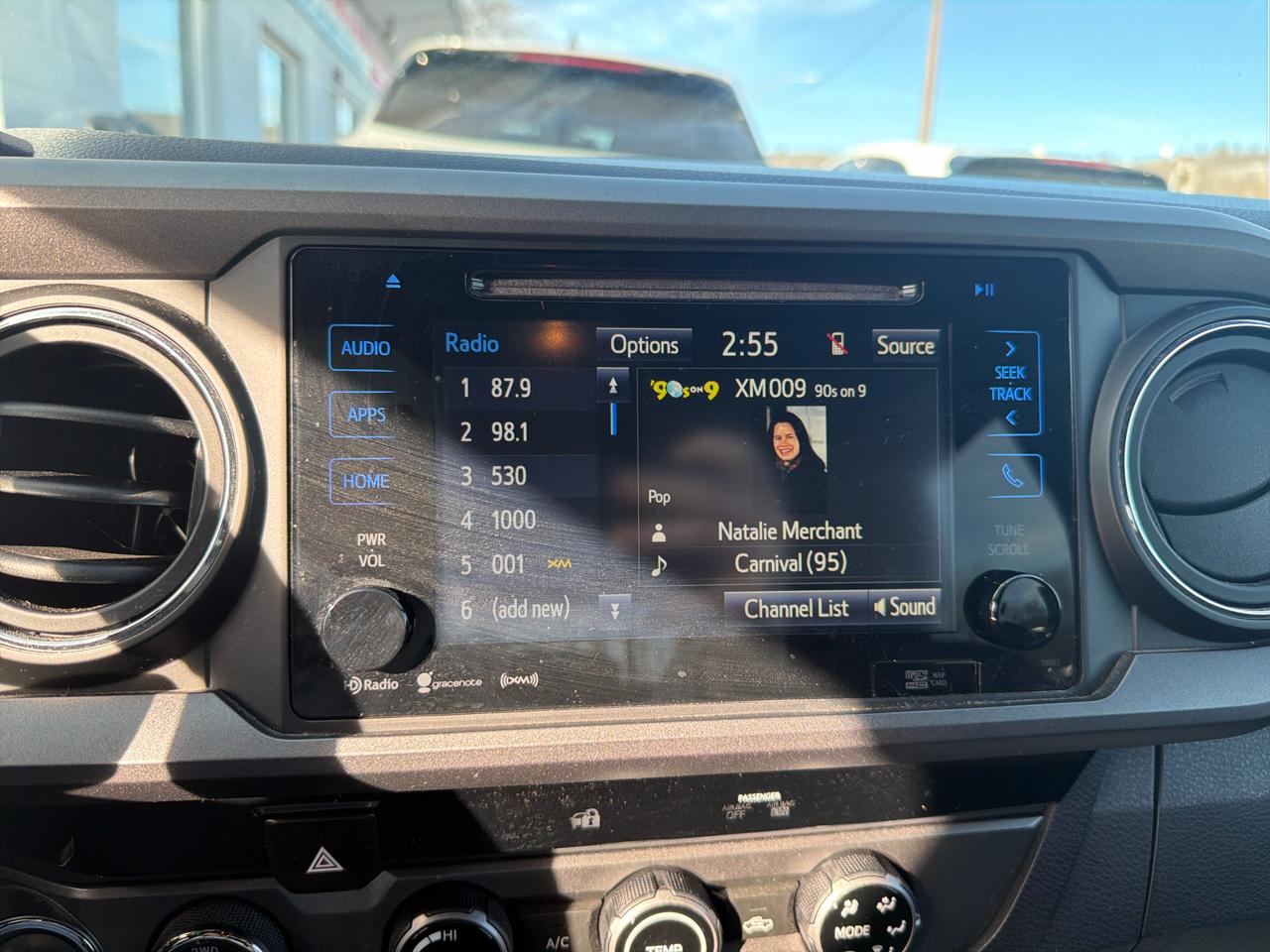 Toyota Tacoma TRD Sport Double Cab 5' Bed V6 4x4 MT (Natl) 2017