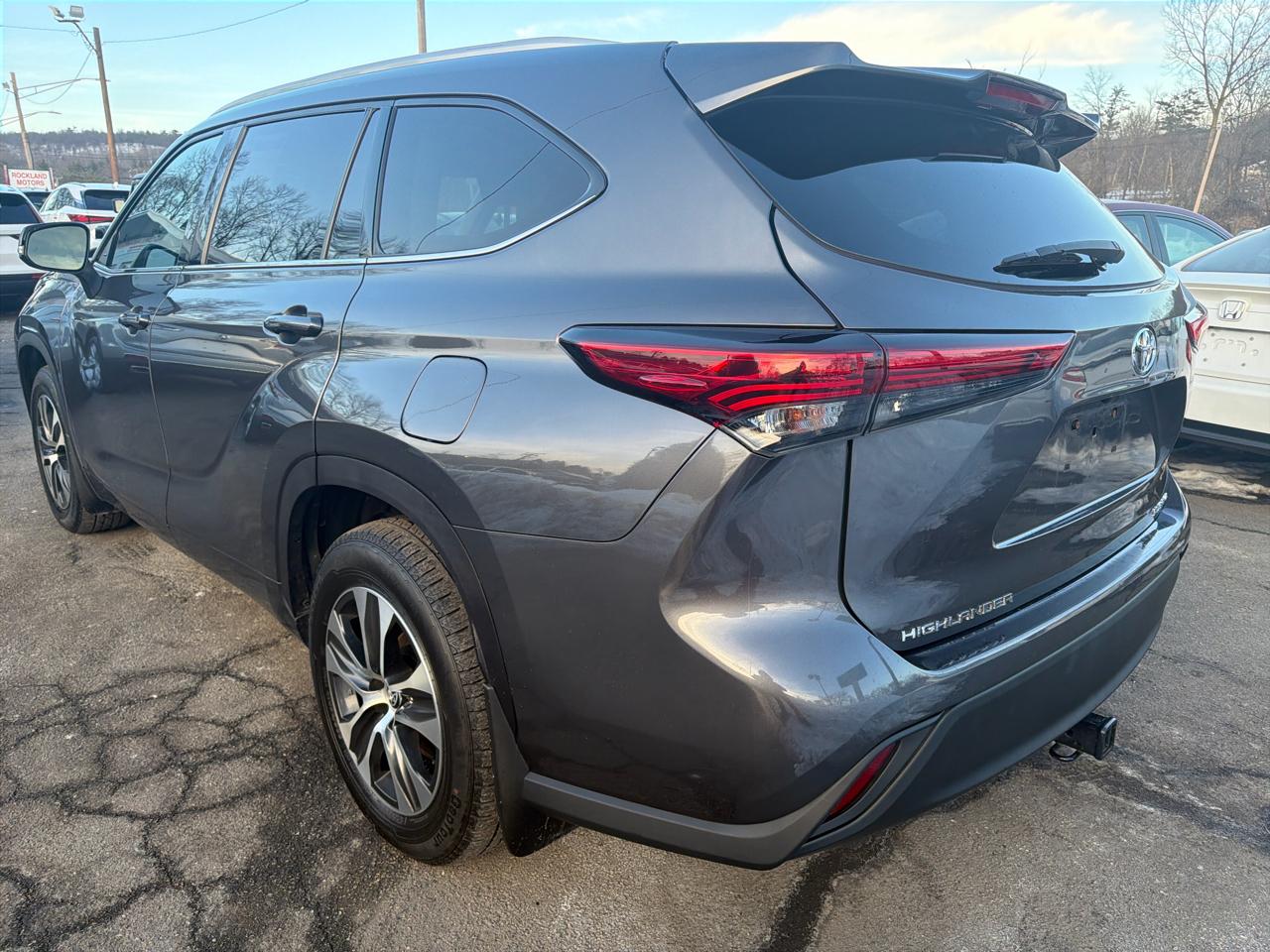 Toyota Highlander XLE AWD (Natl) 2022