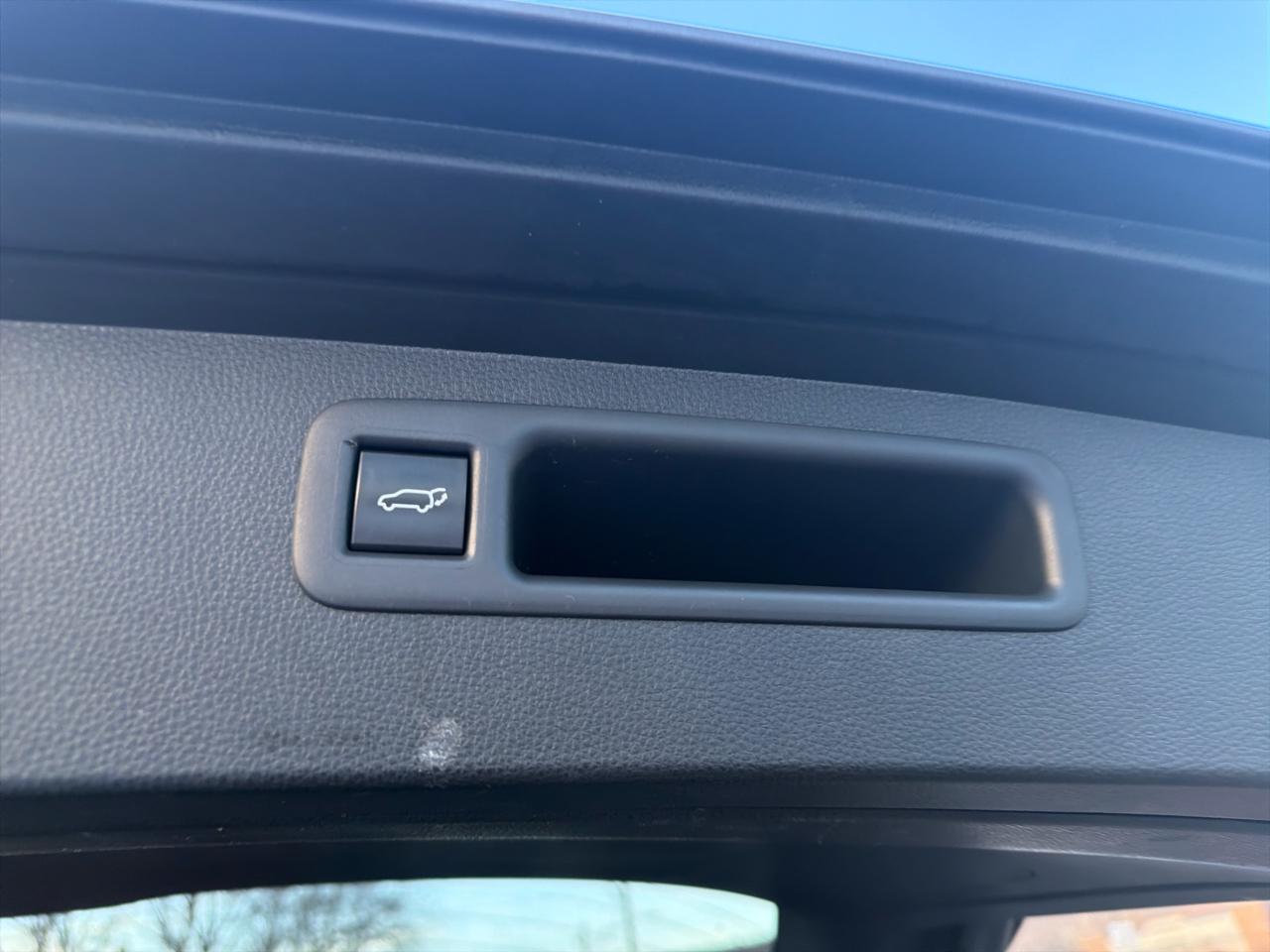 Toyota Highlander XLE AWD (Natl) 2022