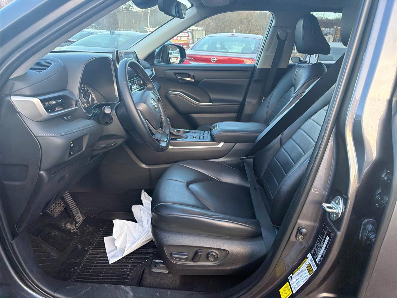 Toyota Highlander XLE AWD (Natl) 2022