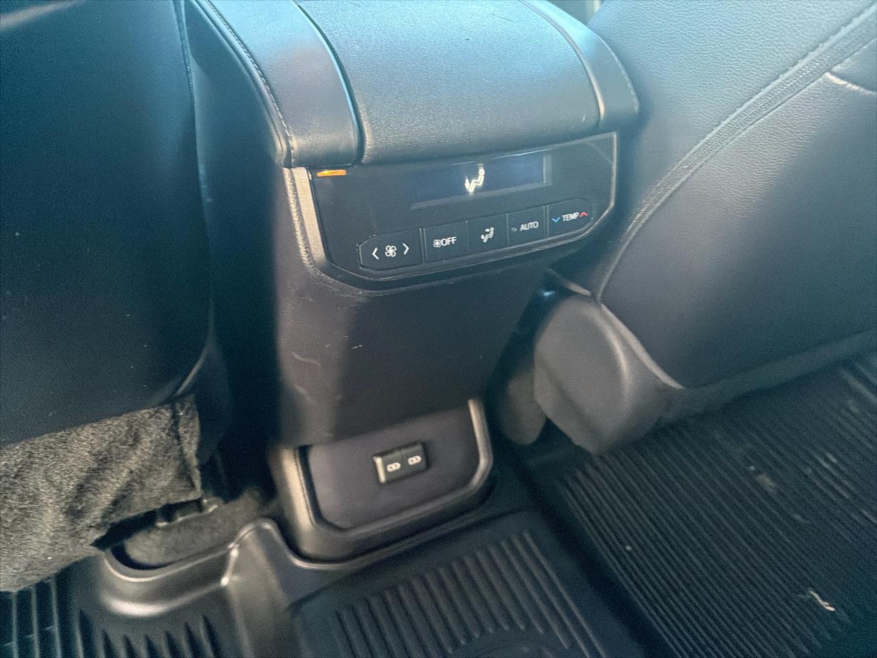 Toyota Highlander XLE AWD (Natl) 2022