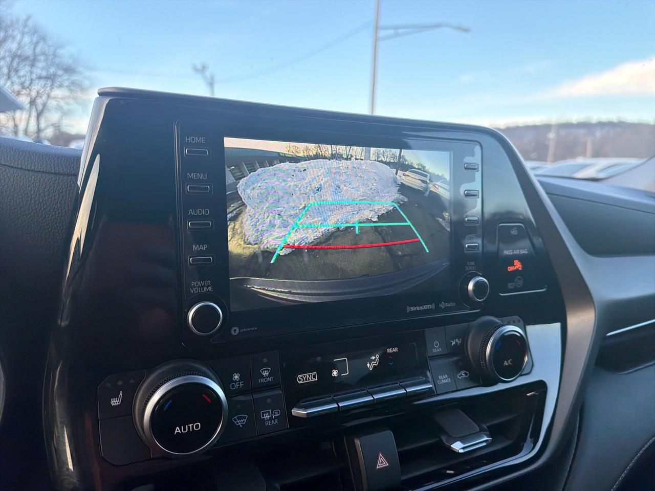 Toyota Highlander XLE AWD (Natl) 2022