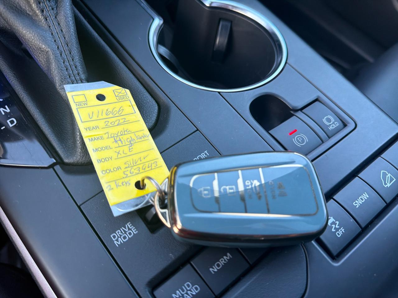 Toyota Highlander XLE AWD (Natl) 2022