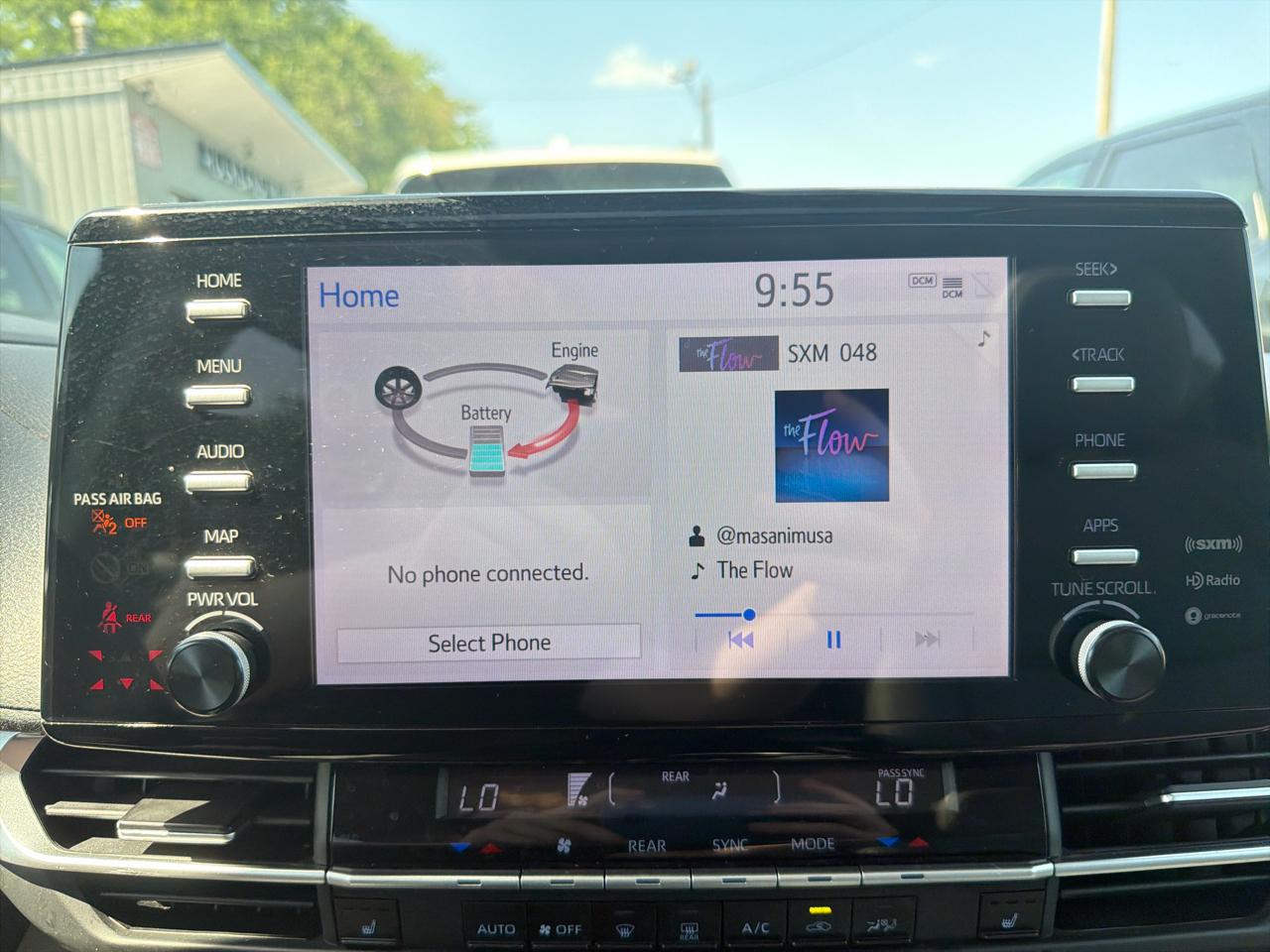 Toyota Sienna XLE FWD 7-Passenger (Natl) 2021