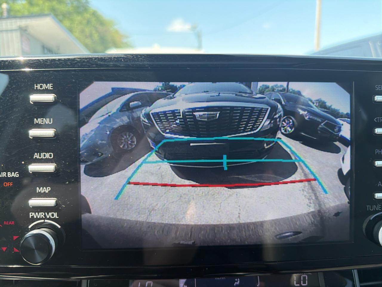 Toyota Sienna XLE FWD 7-Passenger (Natl) 2021