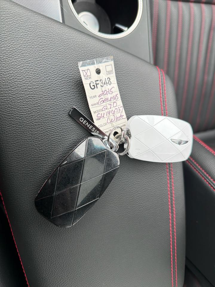 Genesis G70  2025