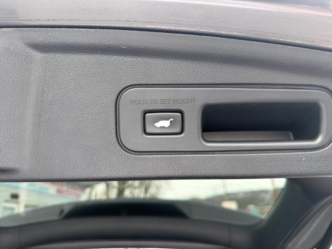 Acura MDX SH-AWD w/Technology Package 2023