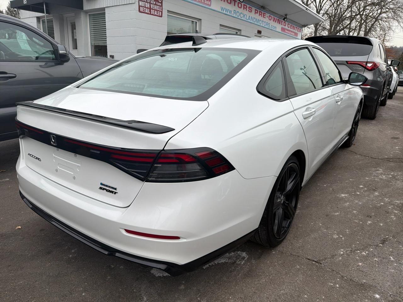 Honda Accord Hybrid Sport-L Sedan 2024