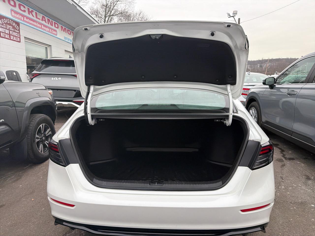 Honda Accord Hybrid Sport-L Sedan 2024