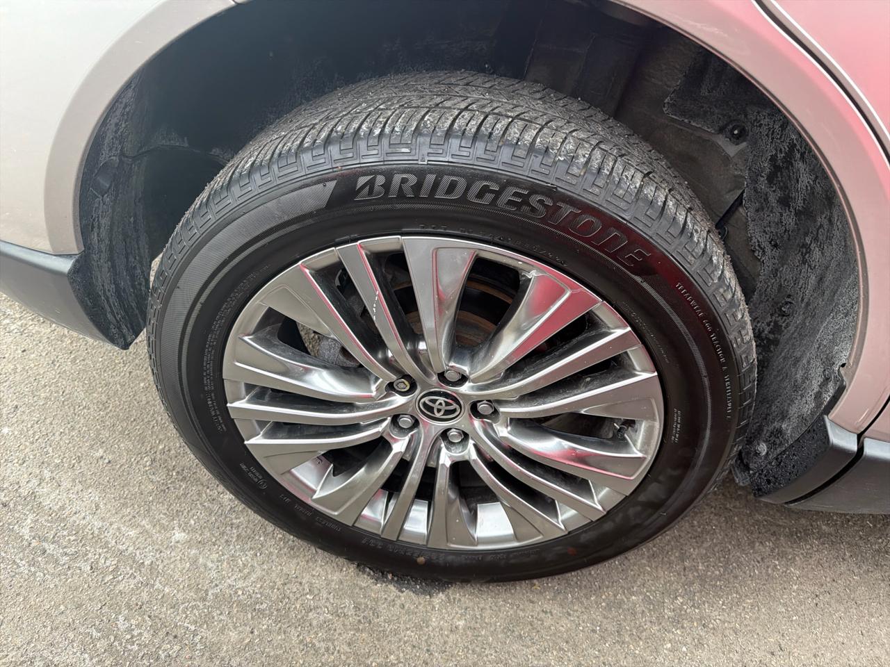 Toyota Venza Limited AWD (Natl) 2022