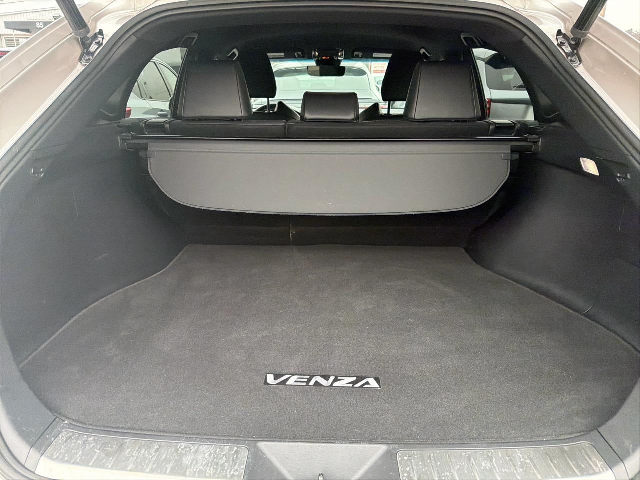 Toyota Venza Limited AWD (Natl) 2022