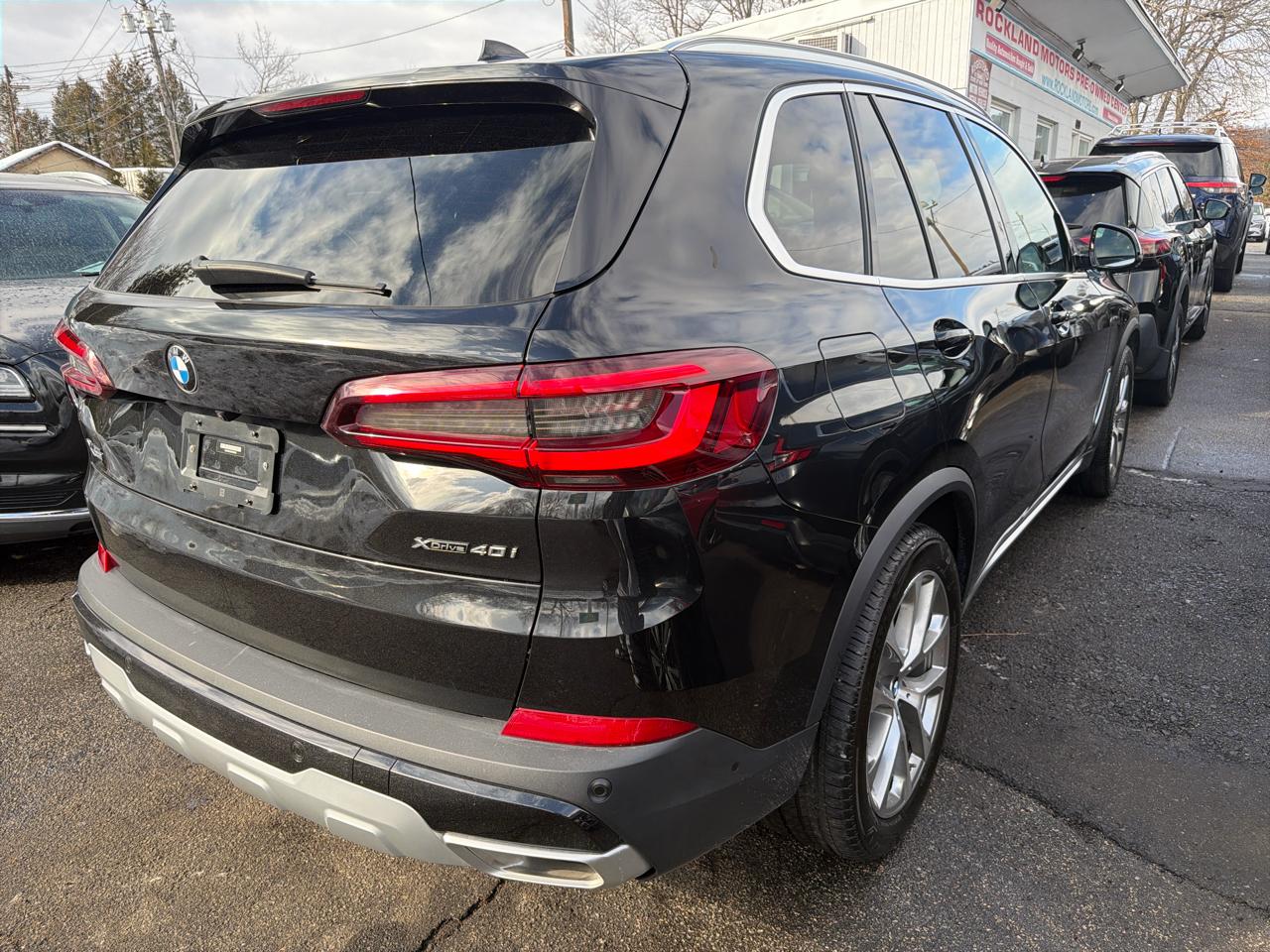 BMW X5 xDrive40i Sports Activity Vehicle 2023