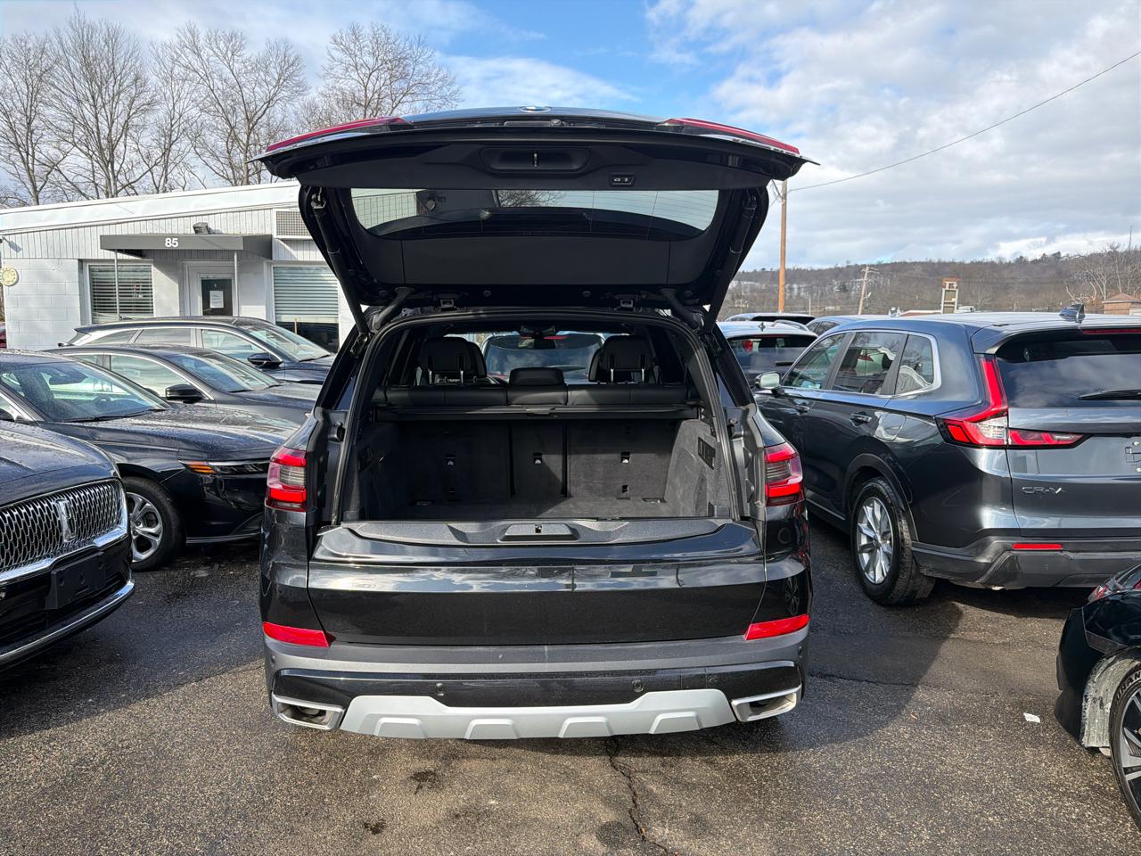 BMW X5 xDrive40i Sports Activity Vehicle 2023