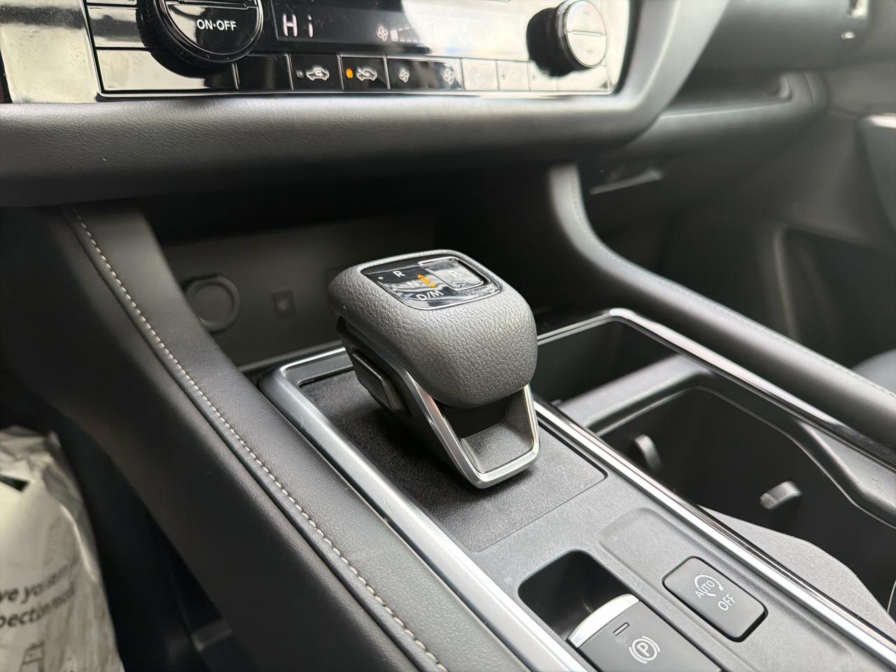 Nissan Pathfinder SL 4WD 2025