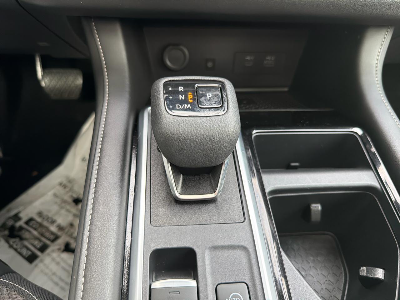 Nissan Pathfinder SL 4WD 2025