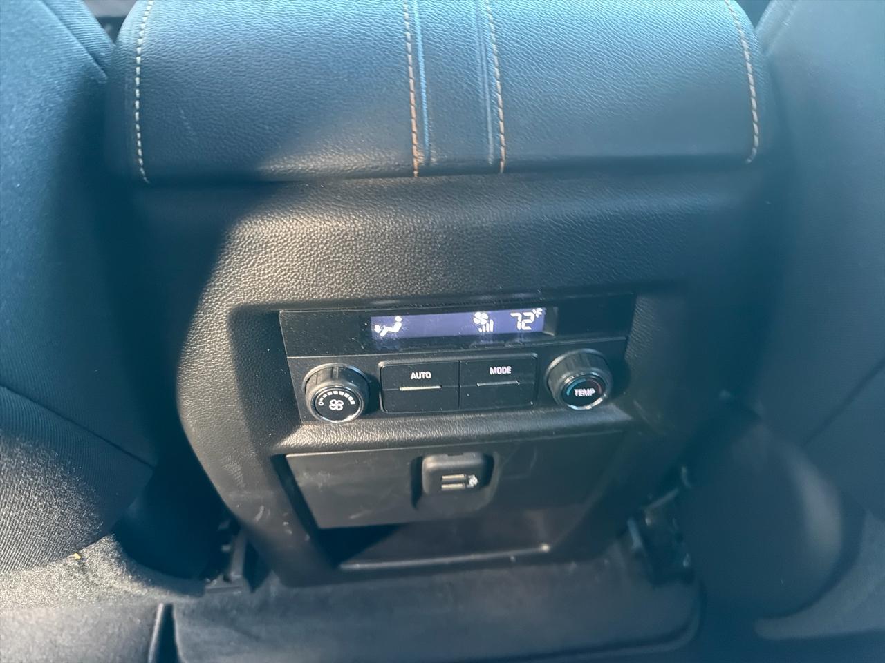 Chevrolet Traverse AWD 4dr LT Cloth w/1LT 2019