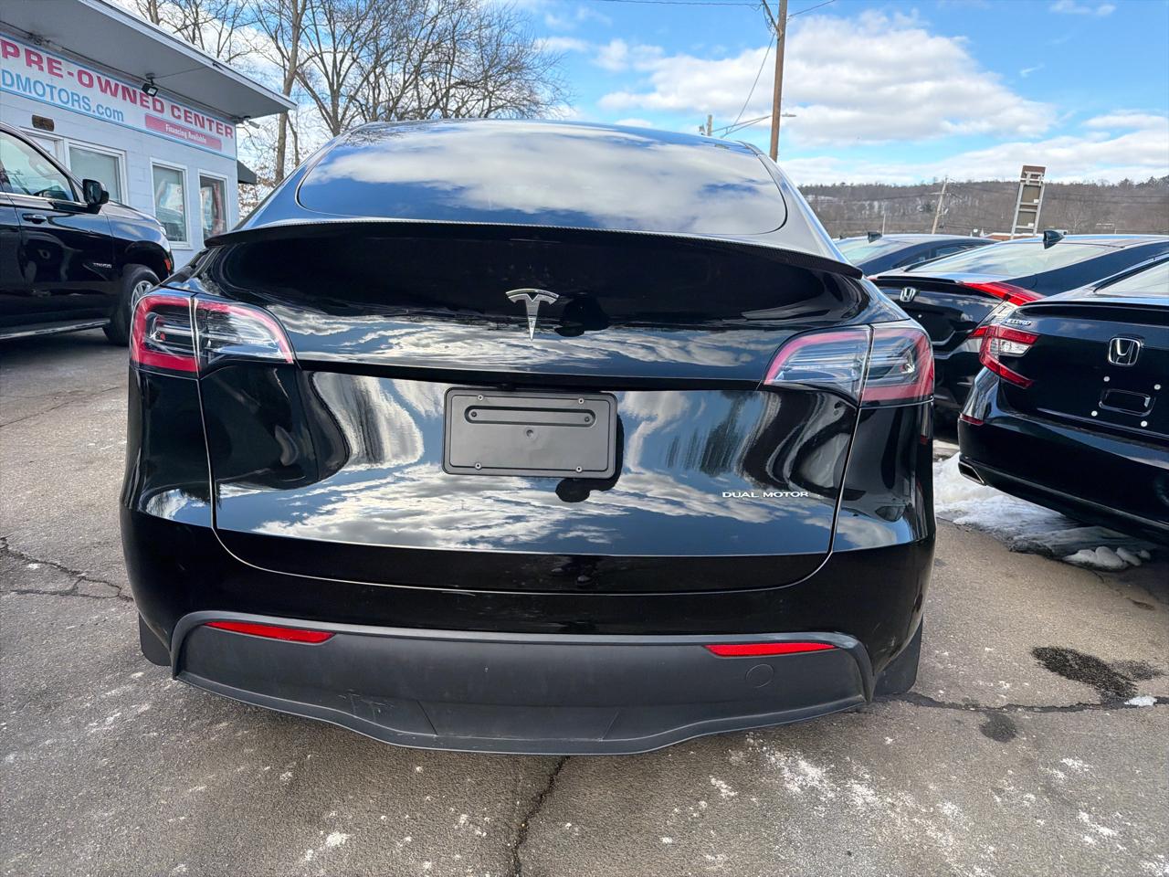 Tesla Model Y Long Range AWD 2024