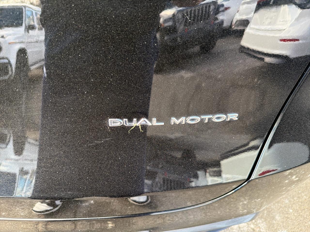 Tesla Model Y Long Range AWD 2024