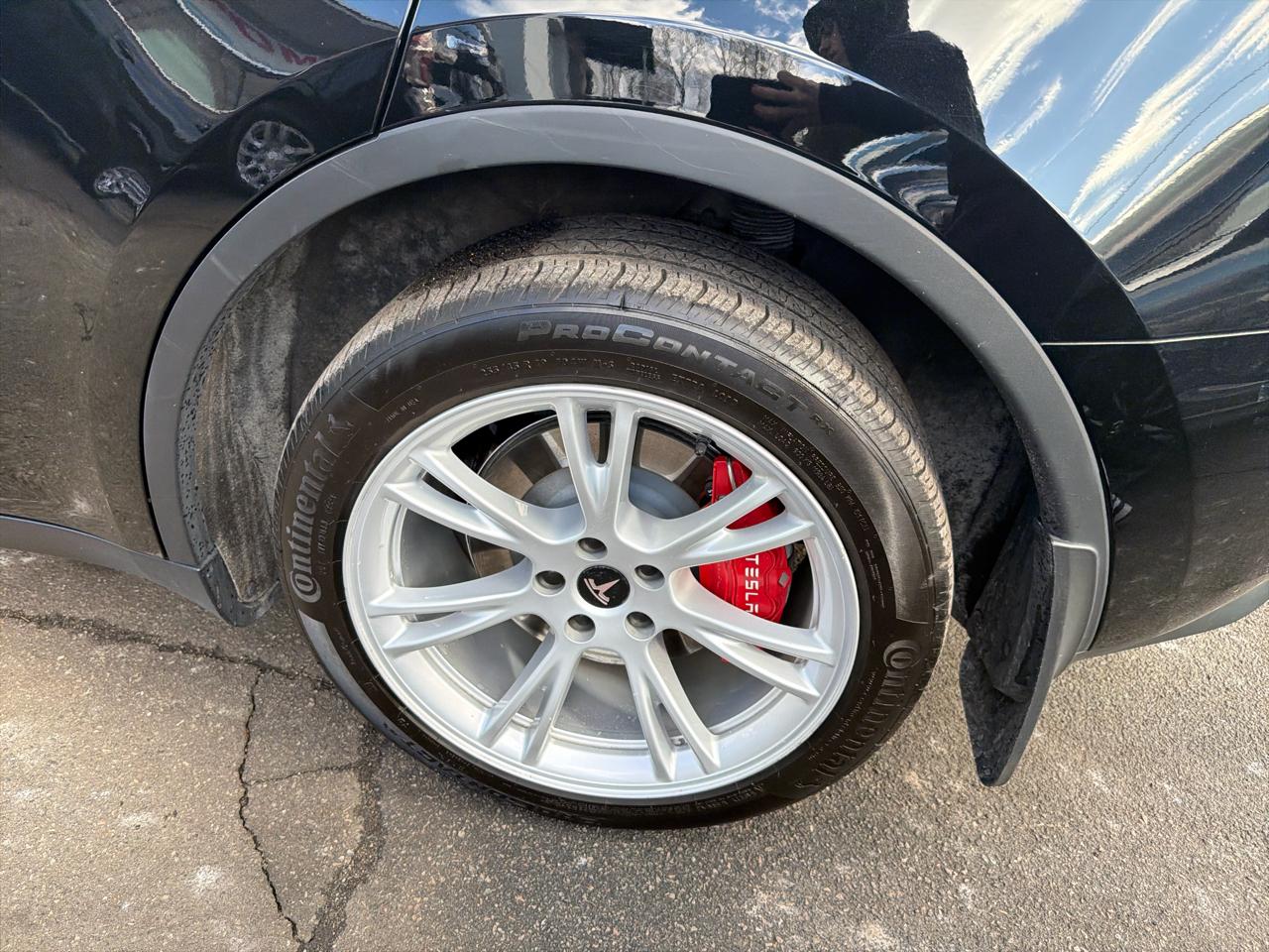 Tesla Model Y Long Range AWD 2024