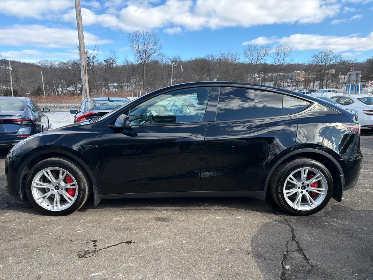 Tesla Model Y Long Range AWD 2024