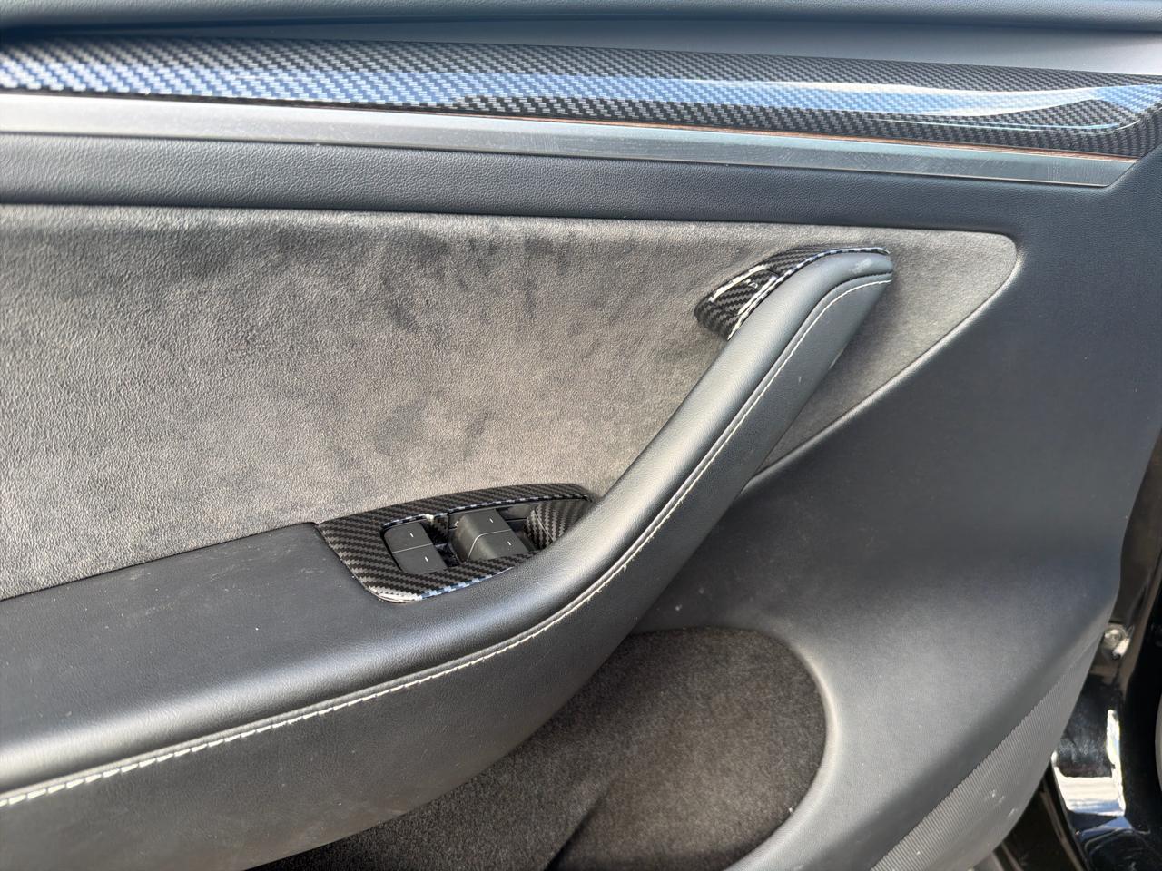 Tesla Model Y Long Range AWD 2024