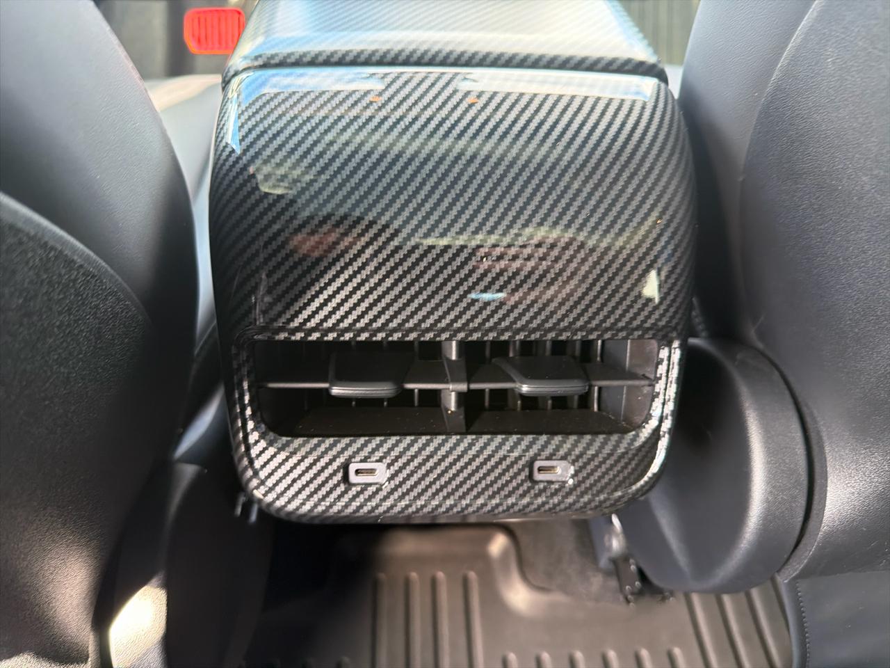 Tesla Model Y Long Range AWD 2024