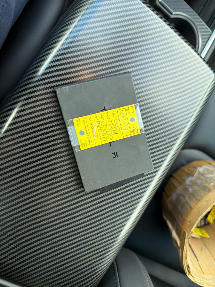 Tesla Model Y Long Range AWD 2024