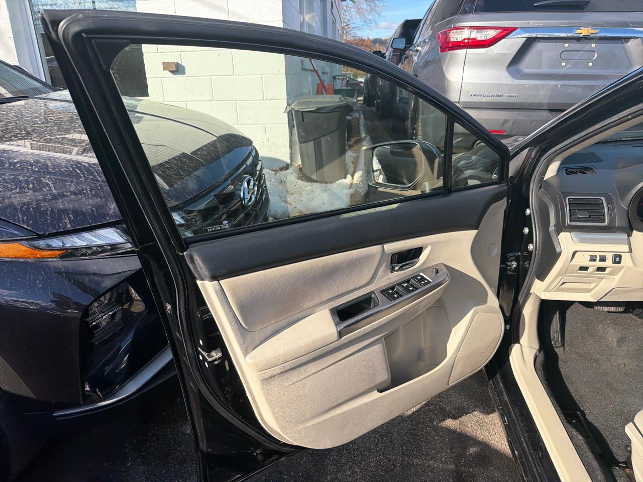 Subaru Impreza Wagon 5dr CVT 2.0i Premium 2015