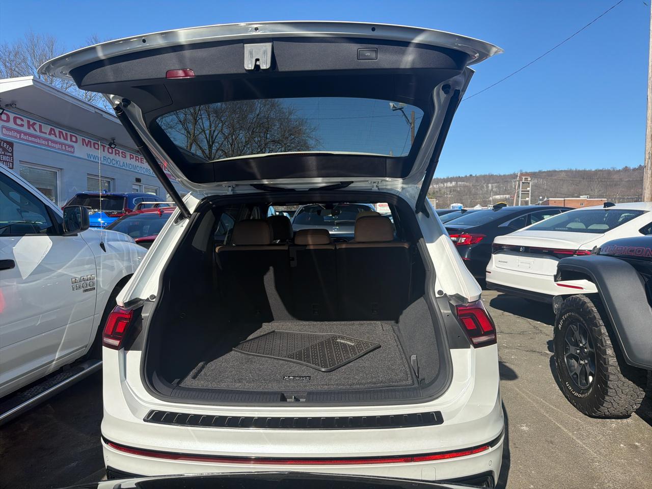 Volkswagen Tiguan 2.0T SE R-Line Black 4MOTION 2023