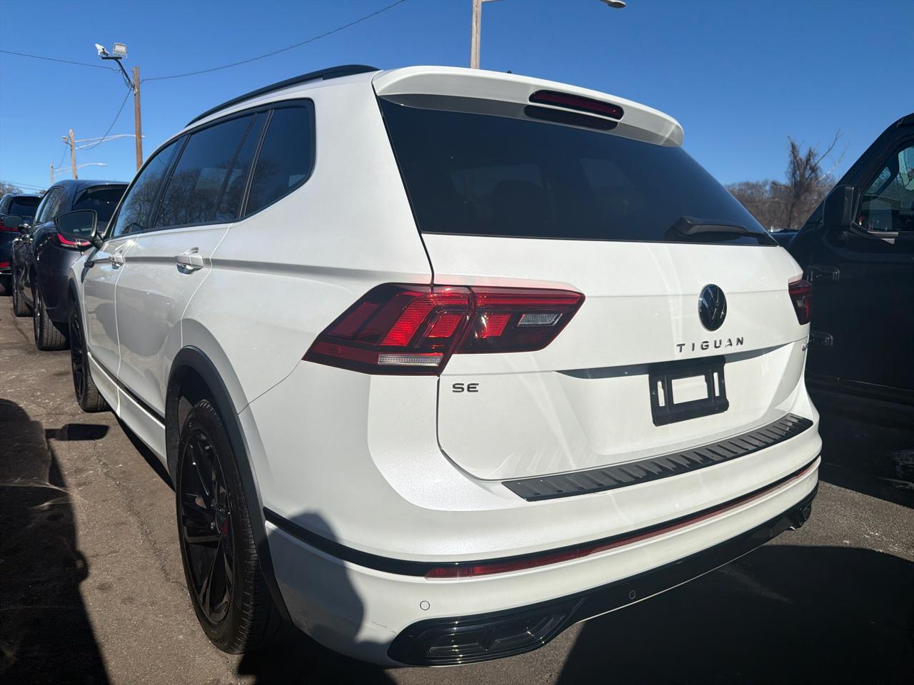 Volkswagen Tiguan 2.0T SE R-Line Black 4MOTION 2023