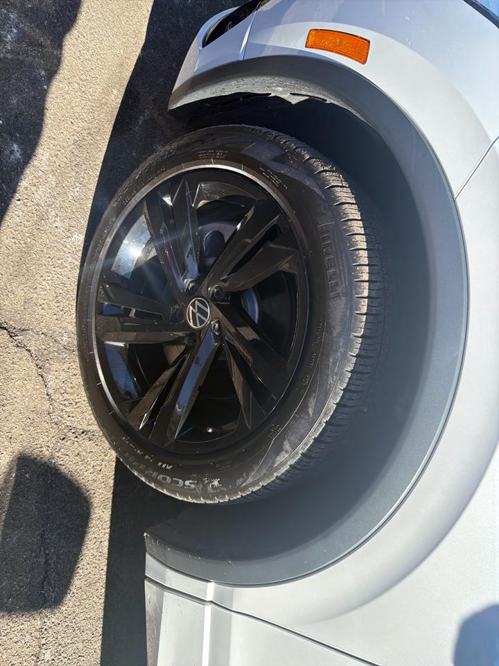 Volkswagen Tiguan 2.0T SE R-Line Black 4MOTION 2023